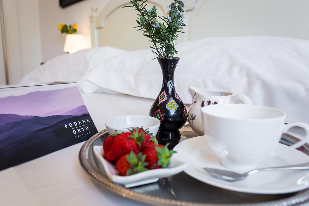 Podere Orto Wine Country House Trevinano Екстер'єр фото